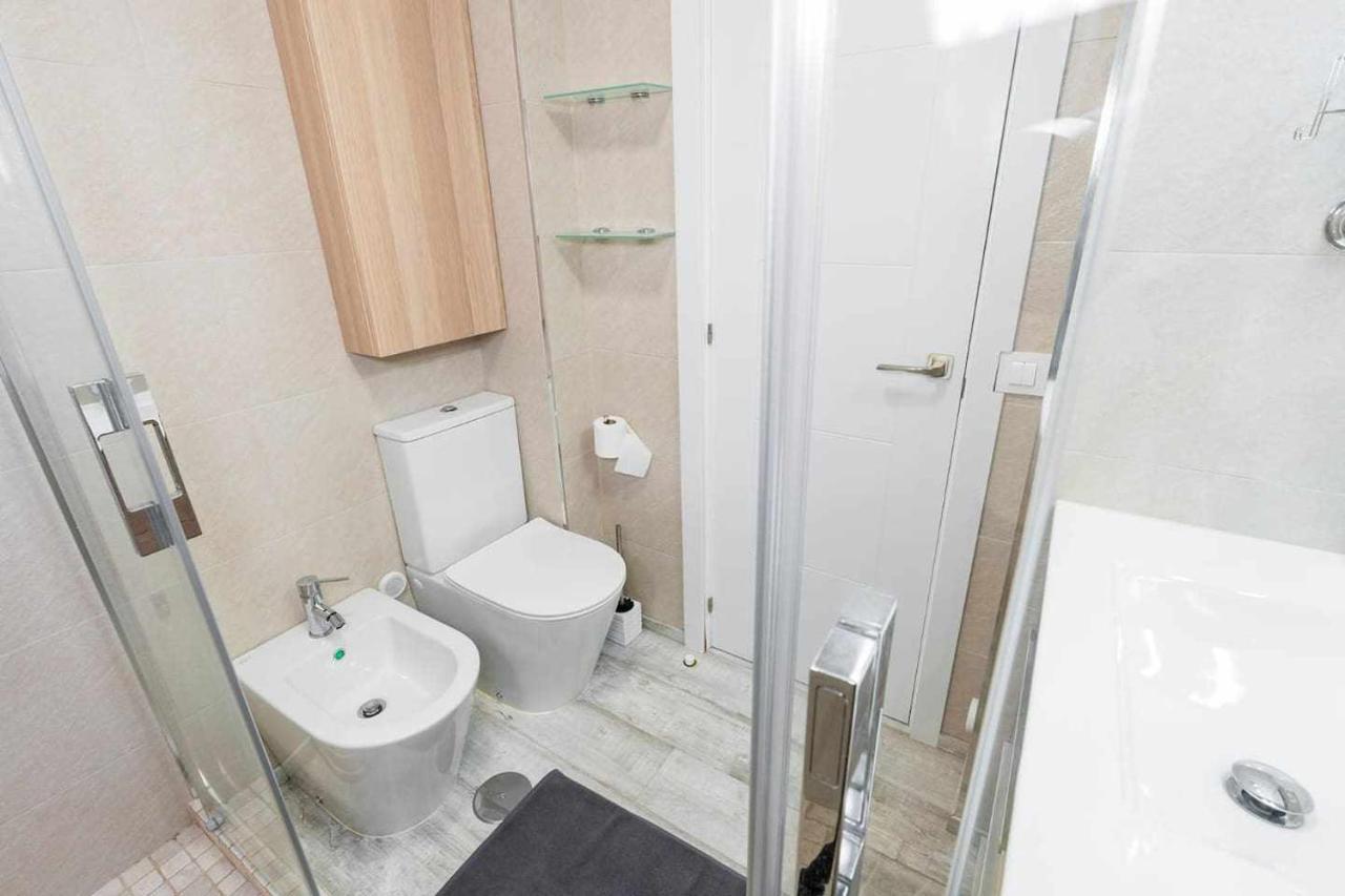 El Estudio De La Playa Benalbeach New 1Bd, Piscinas, Playa Y Vistas Al Mar Ref504 Бенальмадена Экстерьер фото